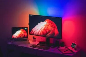 IPTV 4K France et Europe : guide complet des services, applications, appareils et problèmes résolus